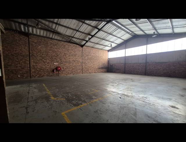 409M² FACTORY TO LET IN APEX